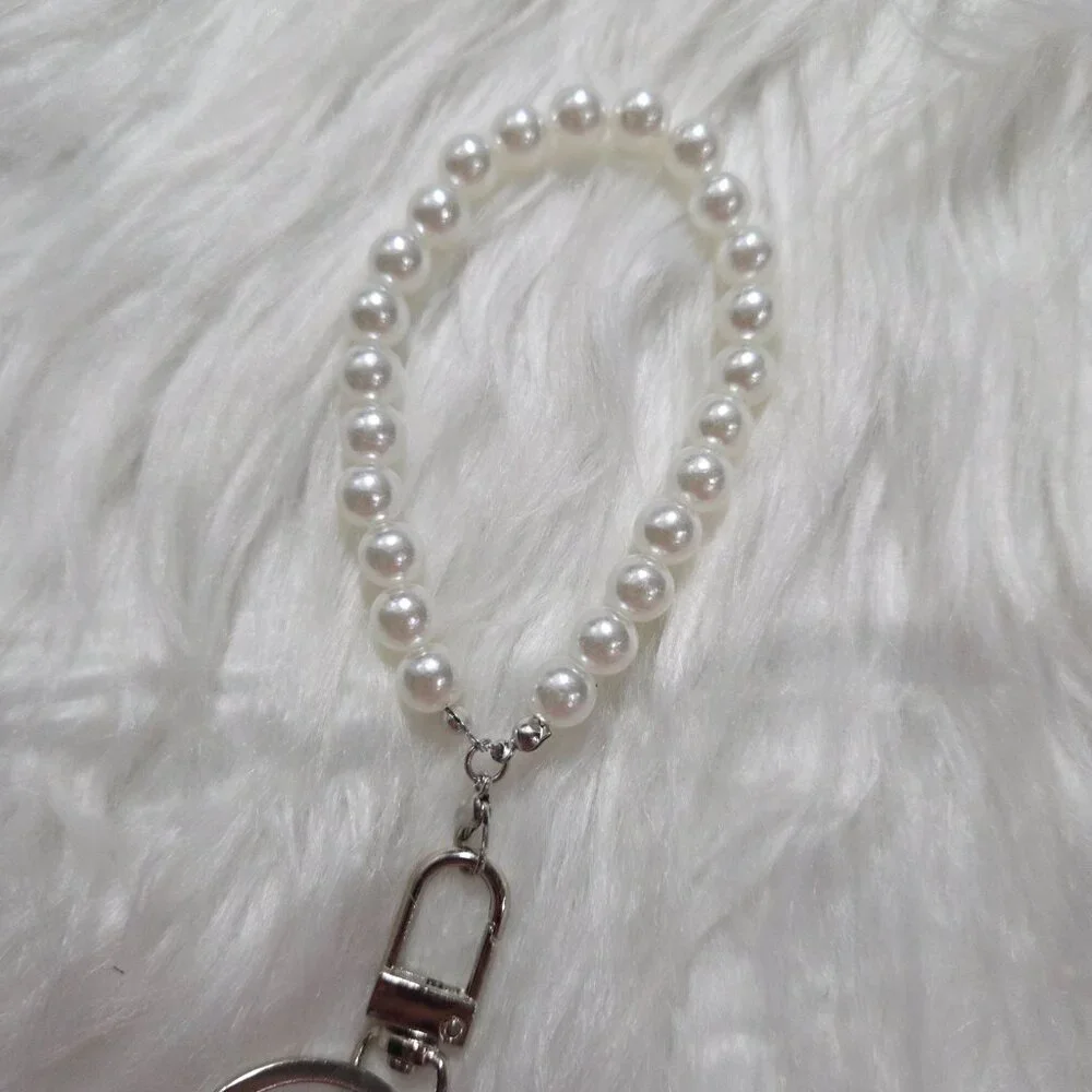 Hello Kitty Keychain - Picture 5 of 5